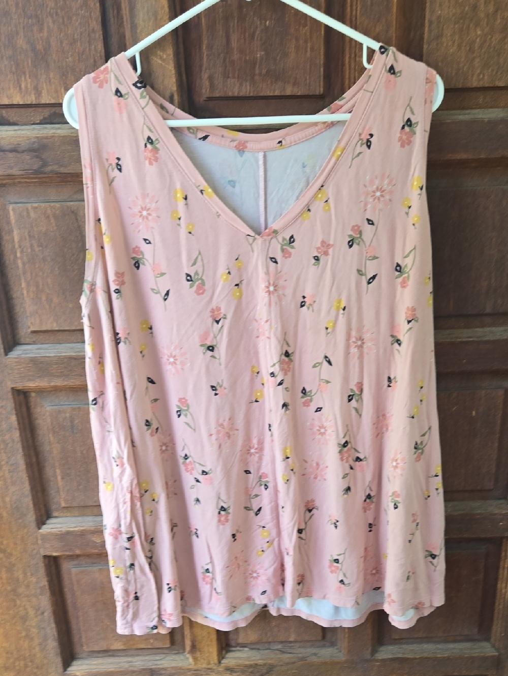 Lane Bryant Size 18/20 Sleeveless Shirt